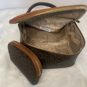 Calvin Klein Designer Make-Up Bag & Pouch